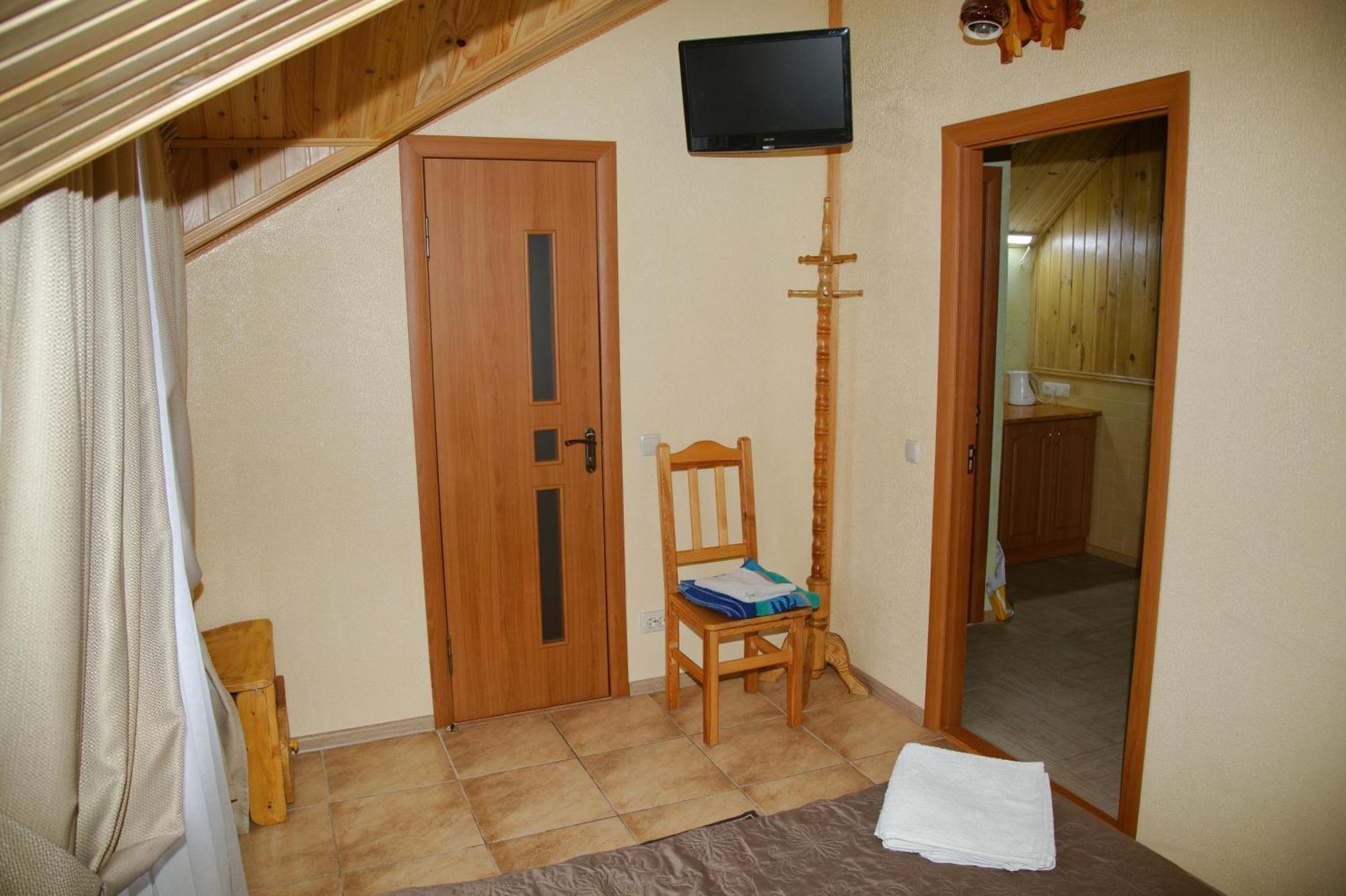Mini-Hotel Yandrusi كاميانيتس - بوديلسكيي المظهر الخارجي الصورة