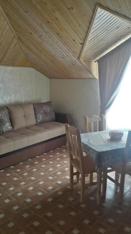 Mini-Hotel Yandrusi كاميانيتس - بوديلسكيي الغرفة الصورة